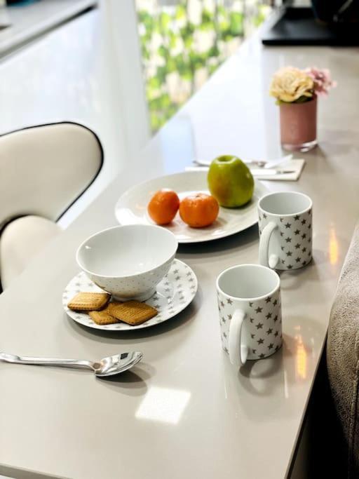 Nuevo!! Apartamento Lujo&Confort. Parking Sevilla Bagian luar foto